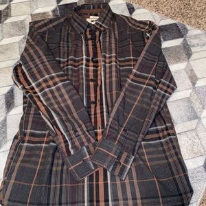 Men’s button down collar dress shirt